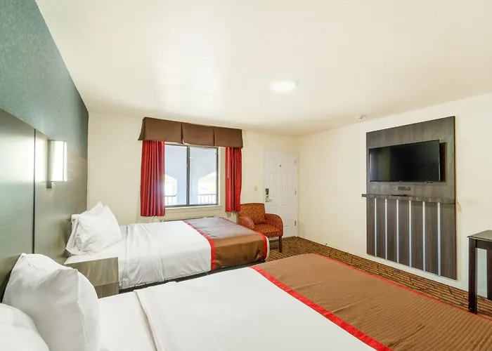 Motel High Five By Oyo Killeen