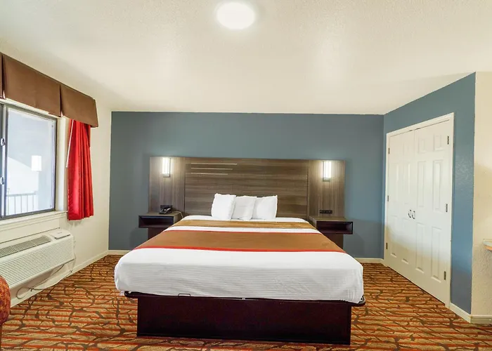 Motel High Five By Oyo Killeen